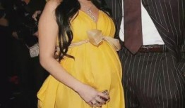 最新爆料瓦妮莎新男友,神秘男友身份引发热议